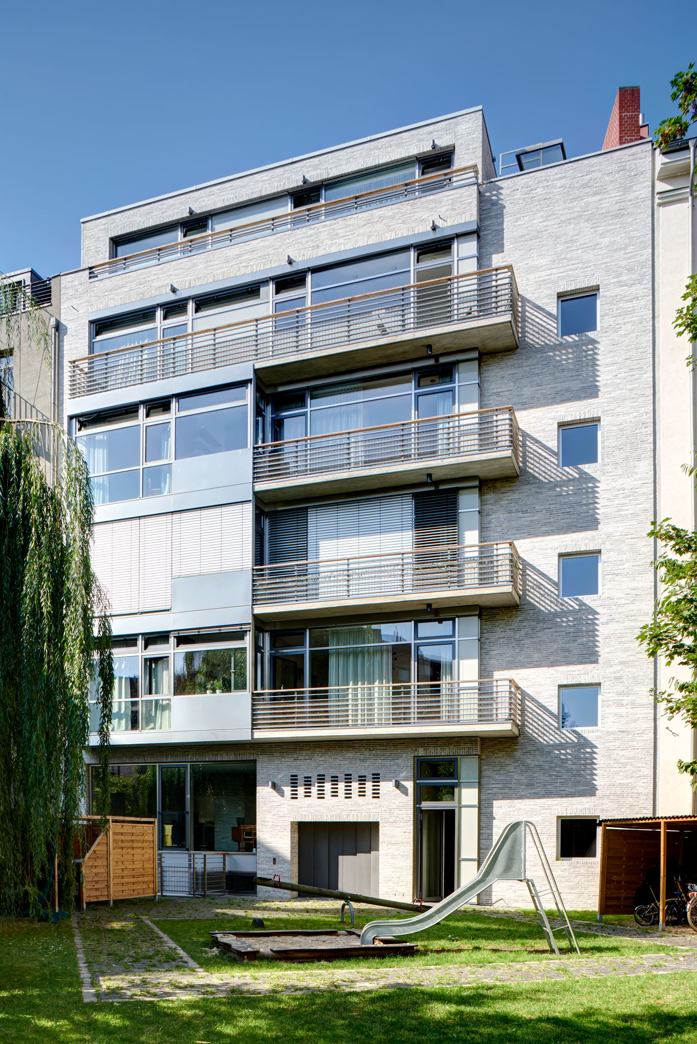 Dwell.25-apartment-prenzlauerberg-berlin-au&szlig;enansicht